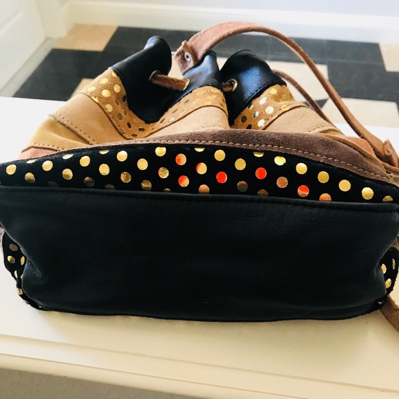 Violeta Suede & Leather Bucket Crossbody bag - Picture 2 of 7